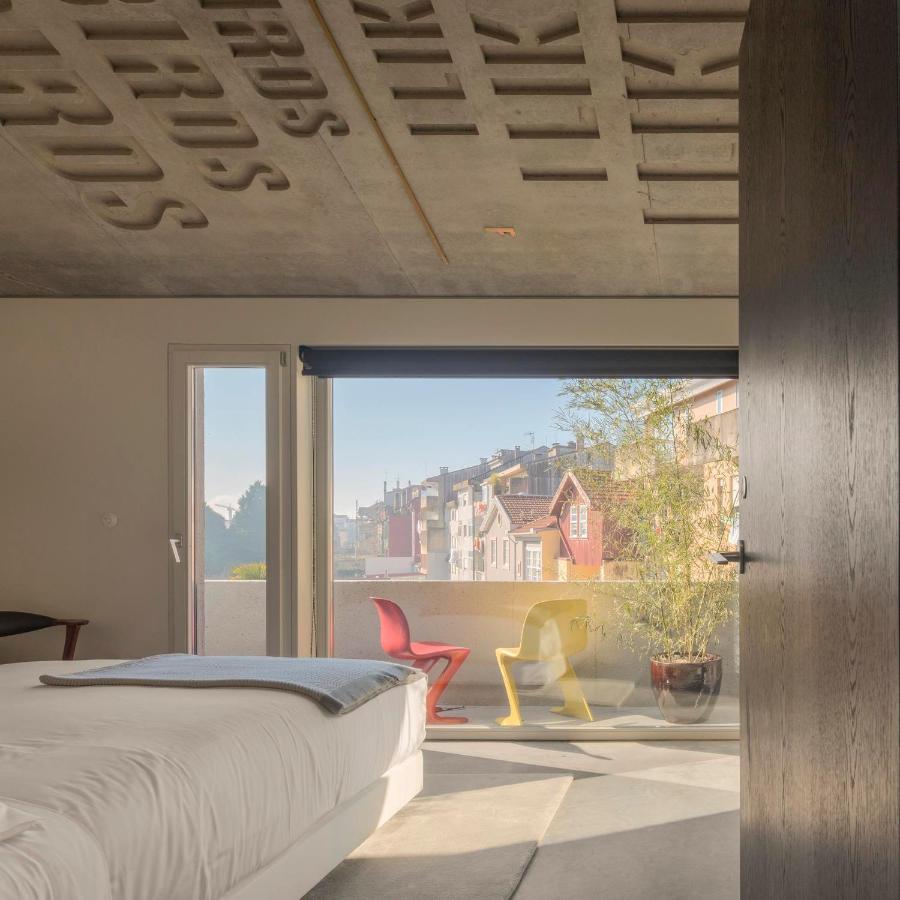 Doppelzimmer mit Balkon und Gartenblick